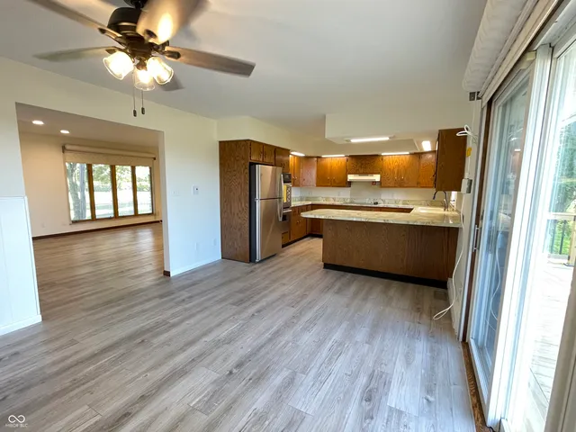 $459,900 | 164 West 1450th Street North, Summitville, IN 46070