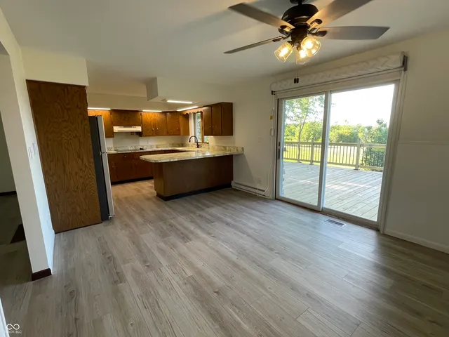 $459,900 | 164 West 1450th Street North, Summitville, IN 46070