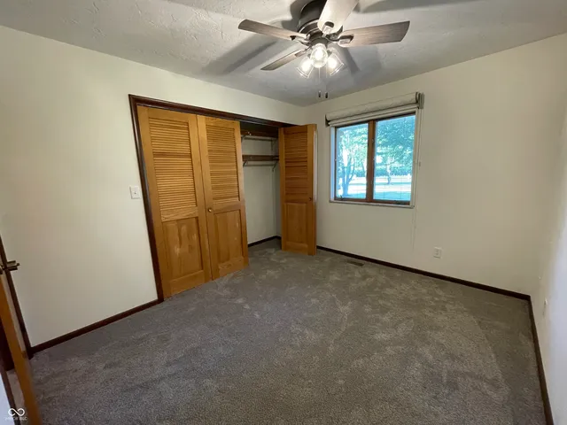 $459,900 | 164 West 1450th Street North, Summitville, IN 46070