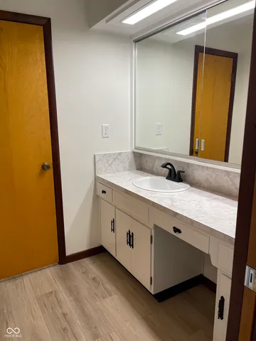 $459,900 | 164 West 1450th Street North, Summitville, IN 46070