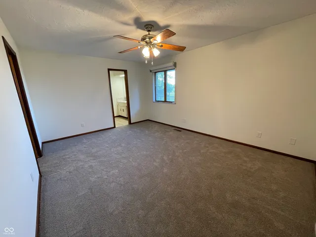 $459,900 | 164 West 1450th Street North, Summitville, IN 46070