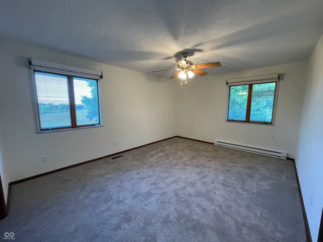 $459,900 | 164 West 1450th Street North, Summitville, IN 46070