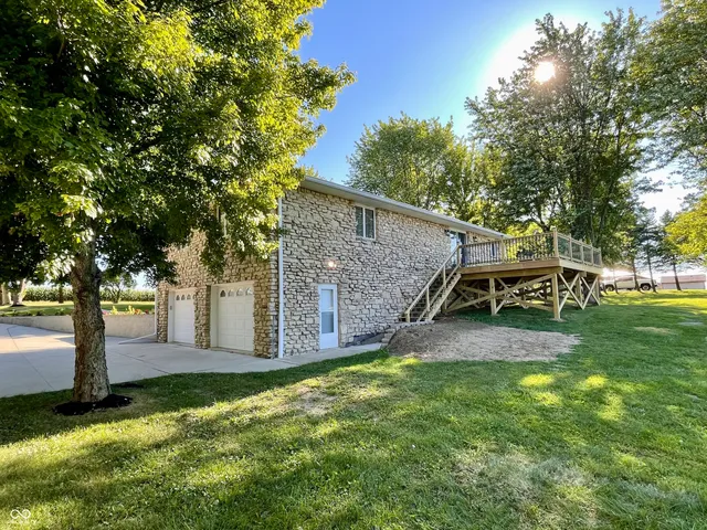 $459,900 | 164 West 1450th Street North, Summitville, IN 46070