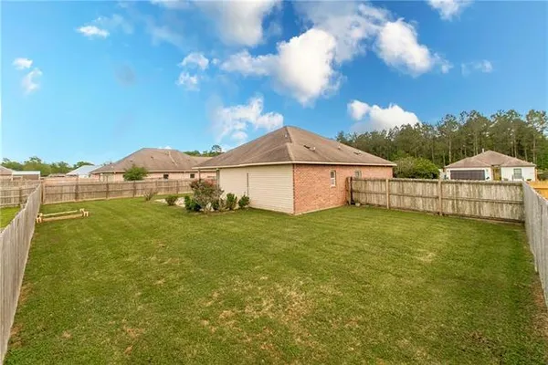 $210,000 | 21376 Beau Chateau Boulevard, Ponchatoula, LA 70454