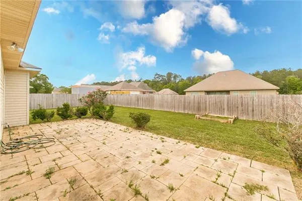 $210,000 | 21376 Beau Chateau Boulevard, Ponchatoula, LA 70454