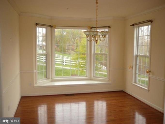 13004 Cadwalladers Vision Drive Bowie, MD 20720 - Photo 3 of 10 Dining Room