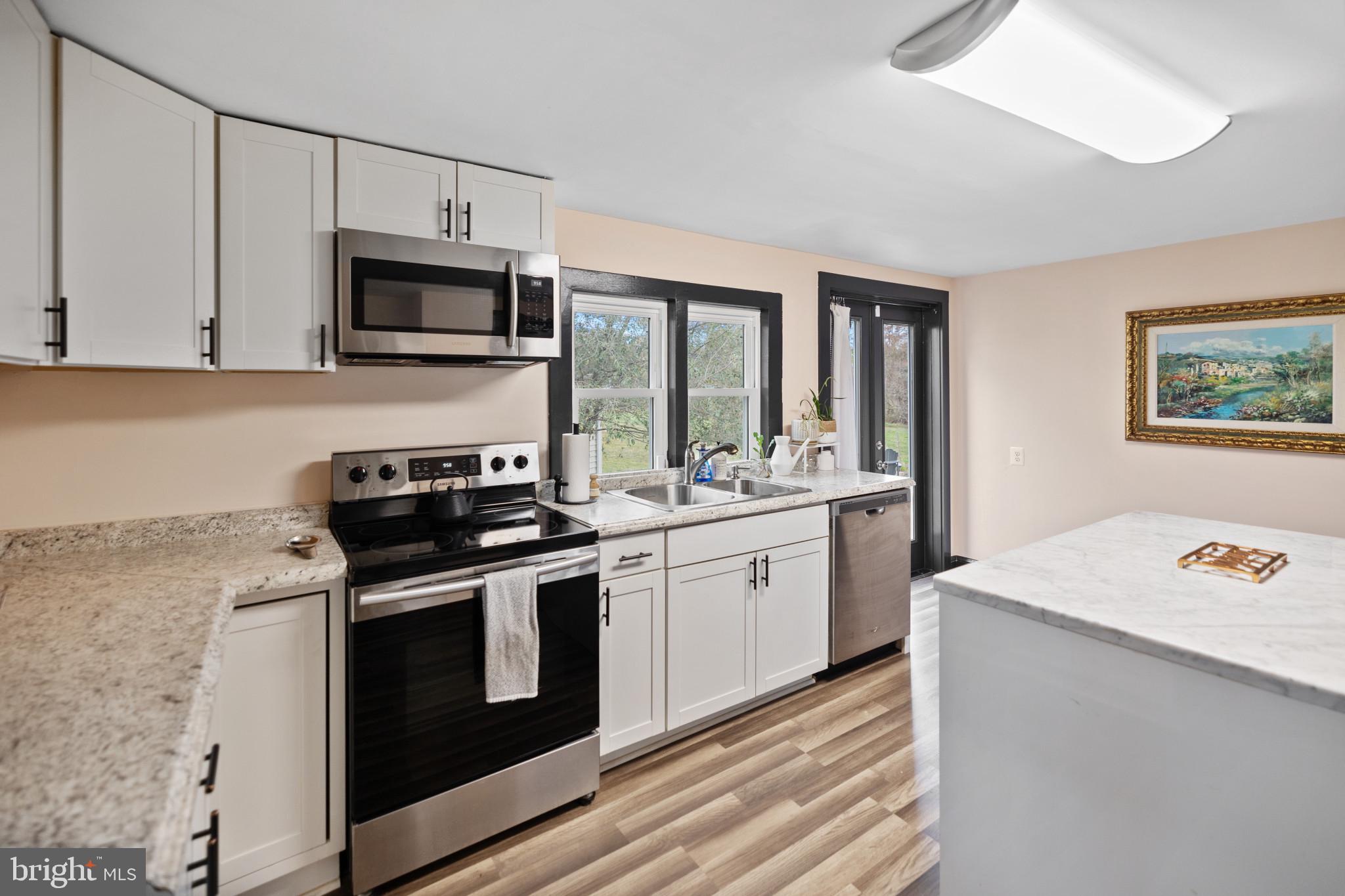 15190 Inlet Road Culpeper, VA 22701 - Photo 13 of 38 Stainless steel appliances