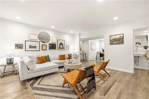 $699,000 | 14238 Dickens Street, Unit 4, Sherman Oaks, CA 91423