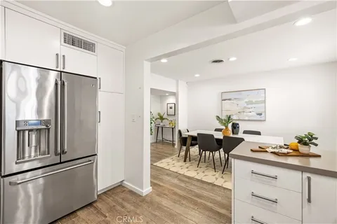 $699,000 | 14238 Dickens Street, Unit 4, Sherman Oaks, CA 91423