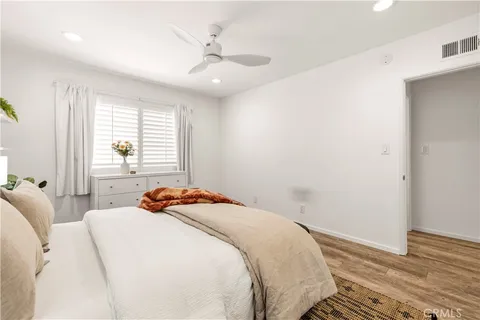 $699,000 | 14238 Dickens Street, Unit 4, Sherman Oaks, CA 91423
