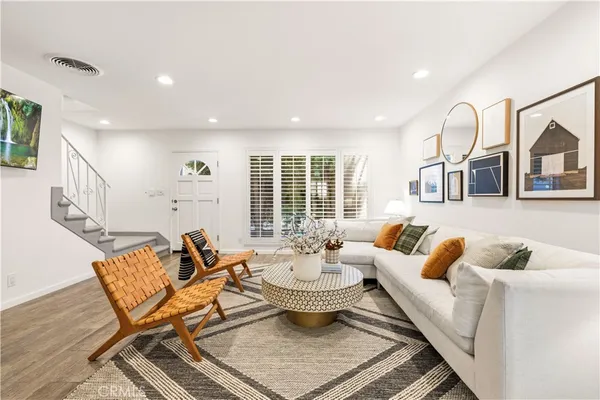 $699,000 | 14238 Dickens Street, Unit 4, Sherman Oaks, CA 91423