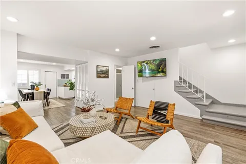 $699,000 | 14238 Dickens Street, Unit 4, Sherman Oaks, CA 91423