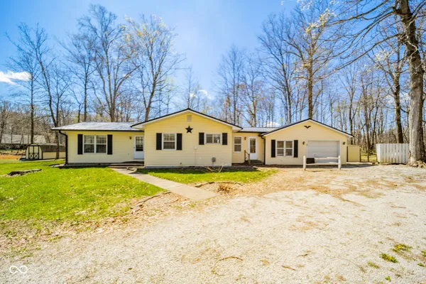 $224,900 | 9540 Brentmoore Road, Brazil, IN 47834