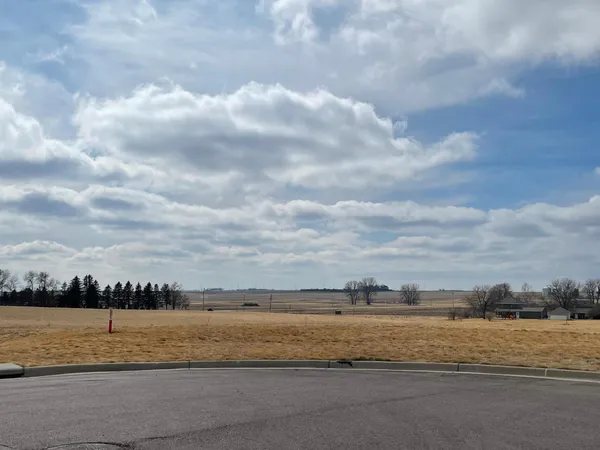 $52,650 | 421 7th Avenue, Edgerton, MN 56128