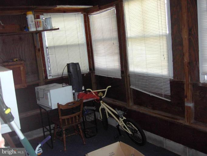 3235 Kessler Road Halethorpe, MD 21227 - Photo 11 of 11 Sunroom