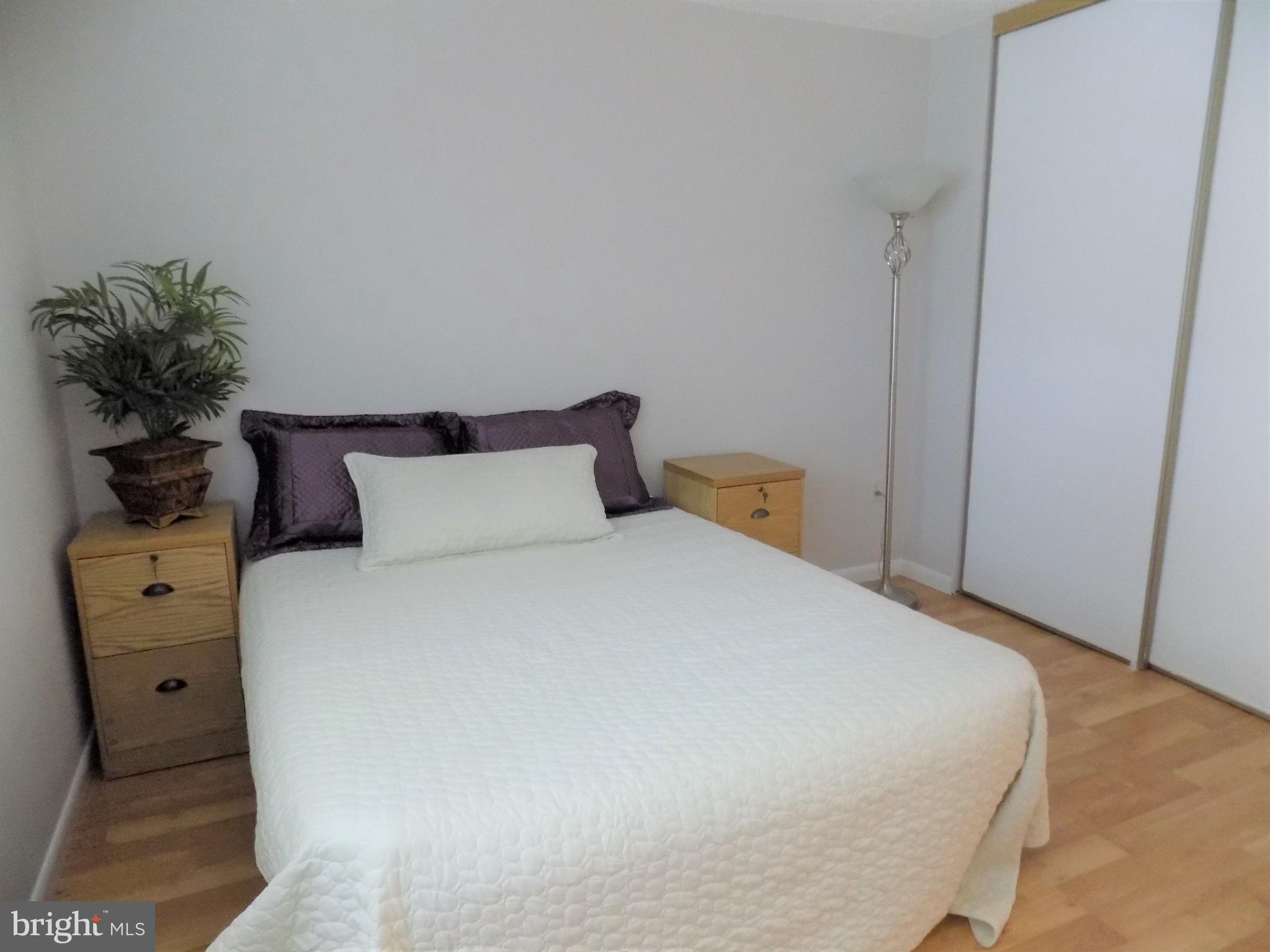 11564 Rolling Green Court, Unit 101 Reston, VA 20191 - Photo 35 of 71 Large secondary bedroom