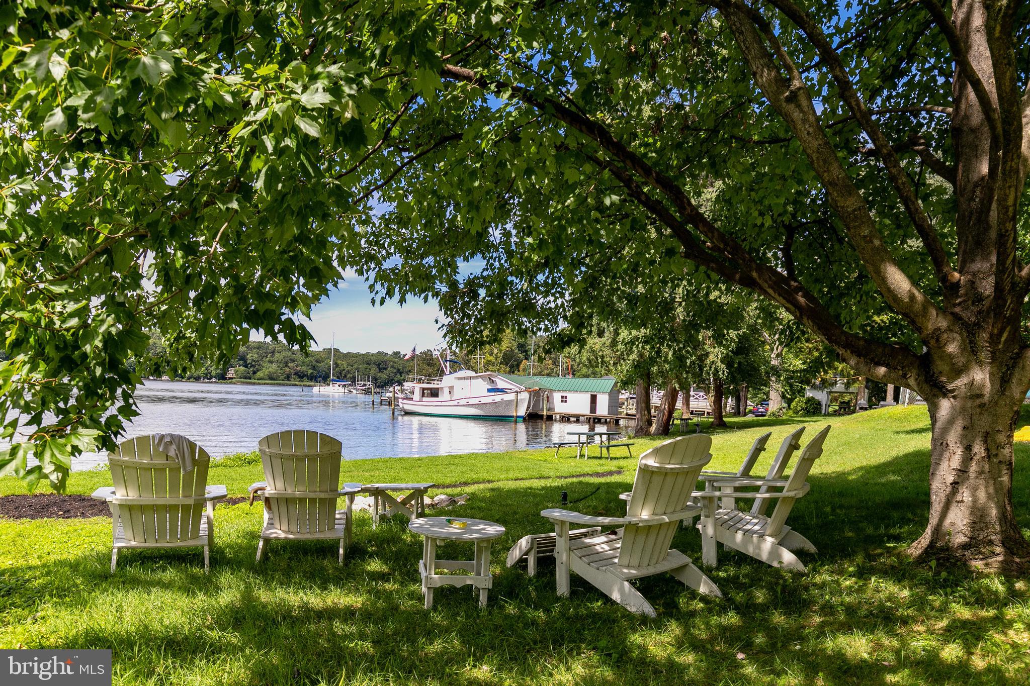 26 Windward Drive Severna Park, MD 21146 - Photo 44 of 48 Community picnic area
