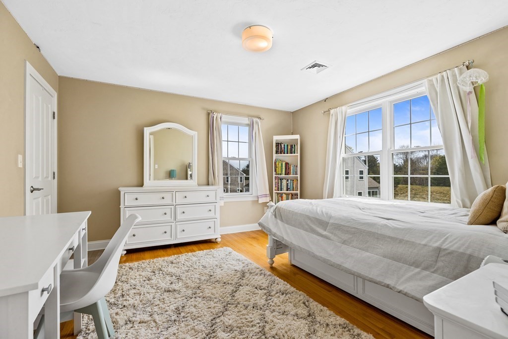 10 Weathervane Court Hingham, MA 02043 - Photo 13 of 30