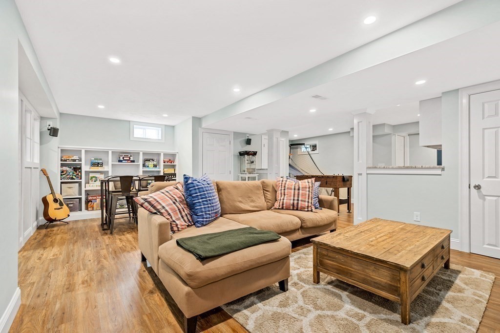 10 Weathervane Court Hingham, MA 02043 - Photo 23 of 30