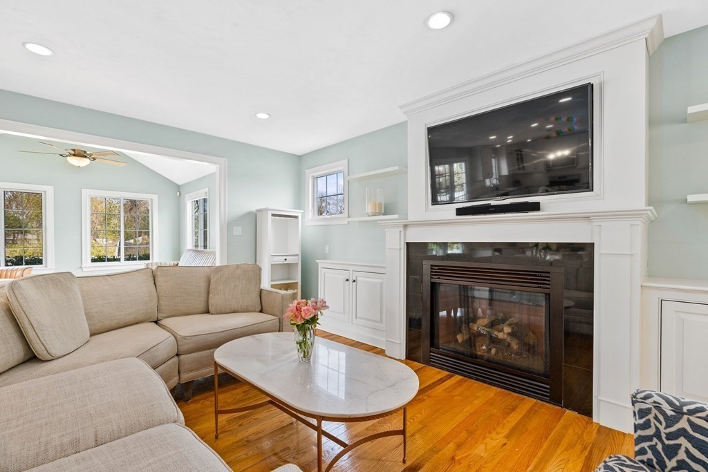 10 Weathervane Court Hingham, MA 02043 - Photo 8 of 30