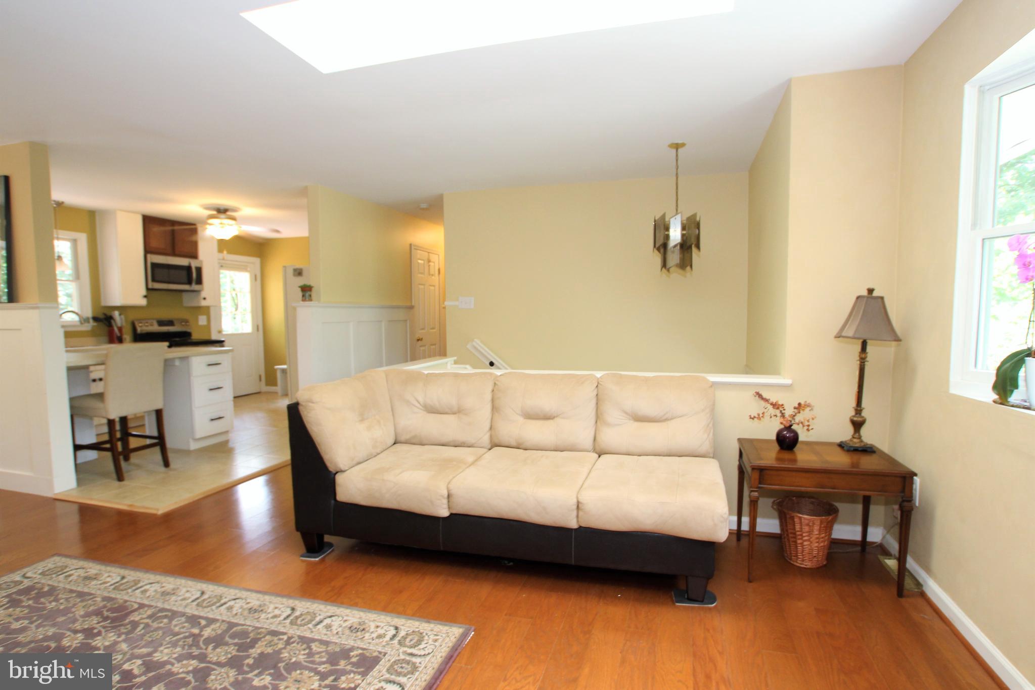 315 Pertch Road Severna Park, MD 21146 - Photo 8 of 41 Main Level Living
