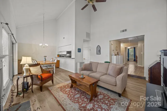 $285,000 | 20119 Henderson Road, Unit M, Cornelius, NC 28031