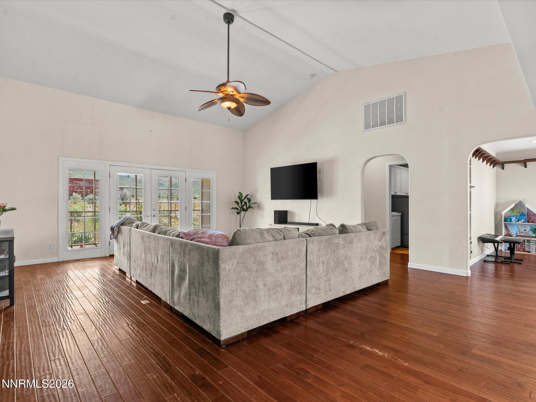 60 Horseshoe Circle Reno, NV 89508 - Photo 11 of 77 07-60 Horseshoe Cir-375-75-198