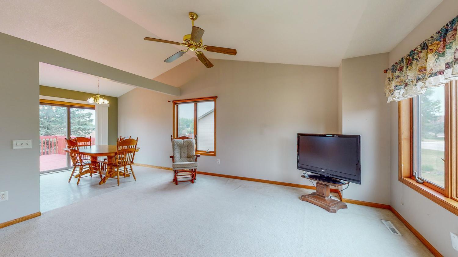 106 Renea Drive St. Charles, MN 55972 - Photo 5 of 33 Gallery Image 5