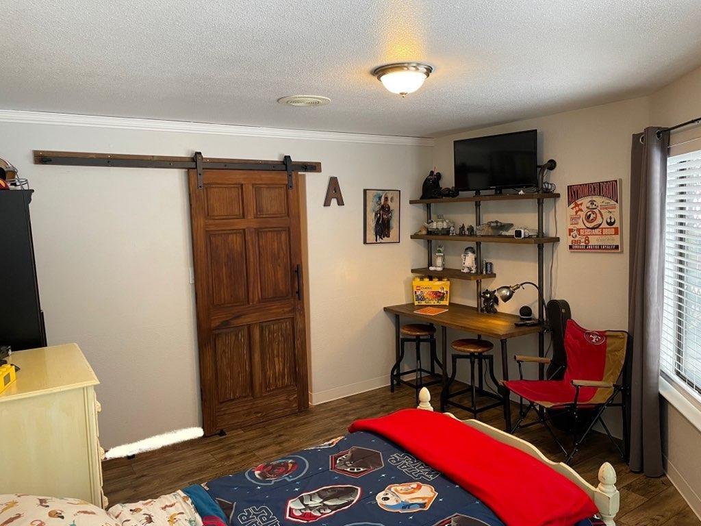 33952 Tocaloma Road Auberry, CA 93602 - Photo 41 of 48 a view of a workspace with furniture
