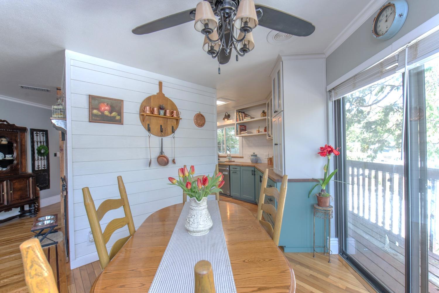 33952 Tocaloma Road Auberry, CA 93602 - Photo 10 of 48 a view of an entryway with wooden floor