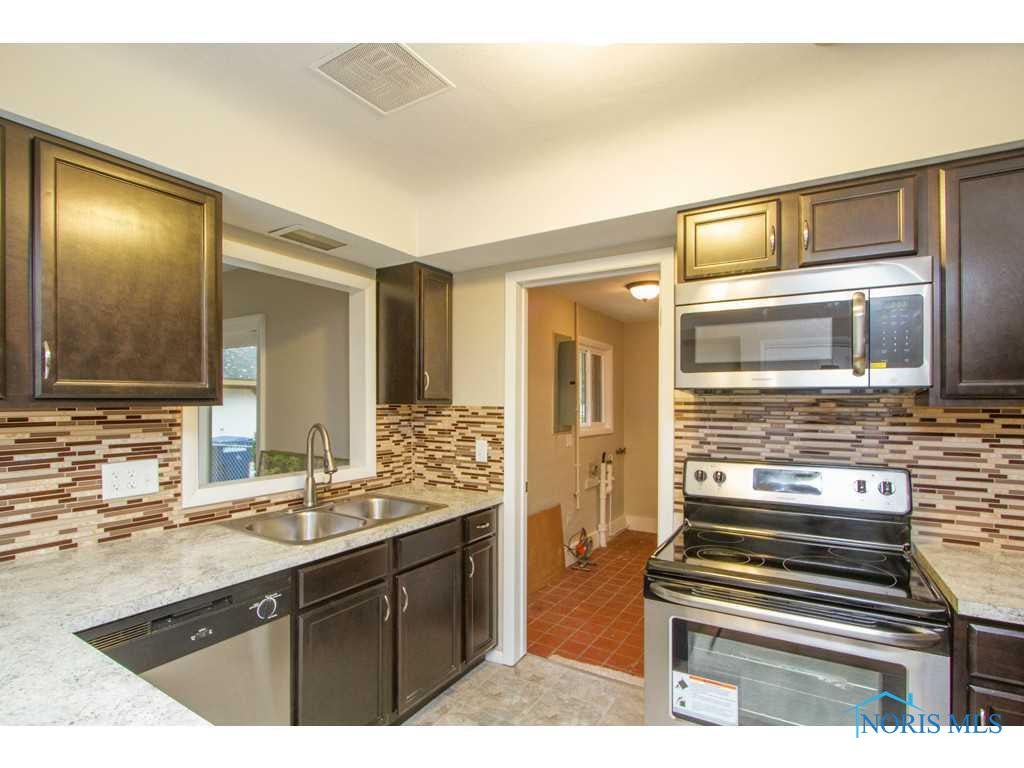 4217 Merriweather Road Toledo, OH 43623 - Photo 10 of 19 Gallery Image 10