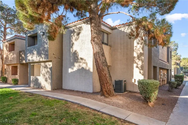 $233,800 | 3151 North Soaring Gulls Drive, Unit 1188, Las Vegas, NV 89128