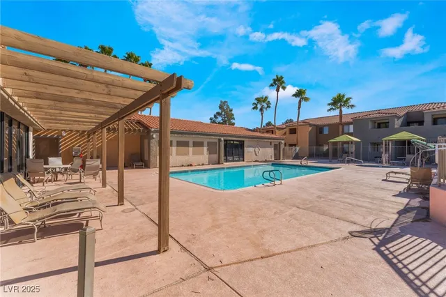 $233,800 | 3151 North Soaring Gulls Drive, Unit 1188, Las Vegas, NV 89128