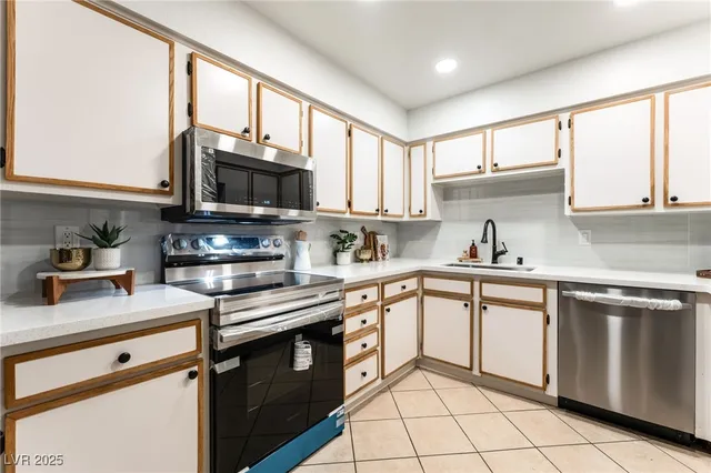 $233,800 | 3151 North Soaring Gulls Drive, Unit 1188, Las Vegas, NV 89128