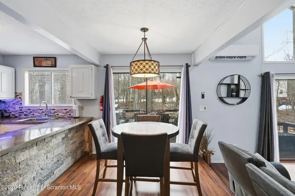 $2,500 | 1379 Winding Way, Tobyhanna, PA 18466