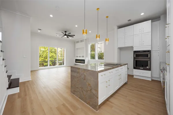 $5,300 | 1413 Stanford Street, Houston, TX 77019