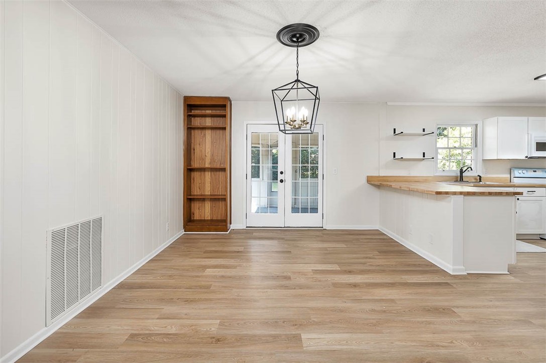 268 King Cotton Road Brunswick, GA 31525 - Photo 10 of 18