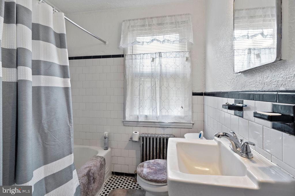 706 Kevin Road Baltimore, MD 21229 - Photo 9 of 22