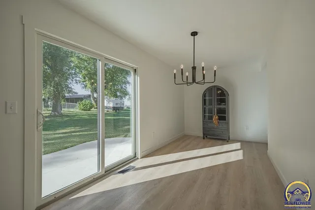 $375,000 | 621 Monroe Street, Oskaloosa, KS 66066