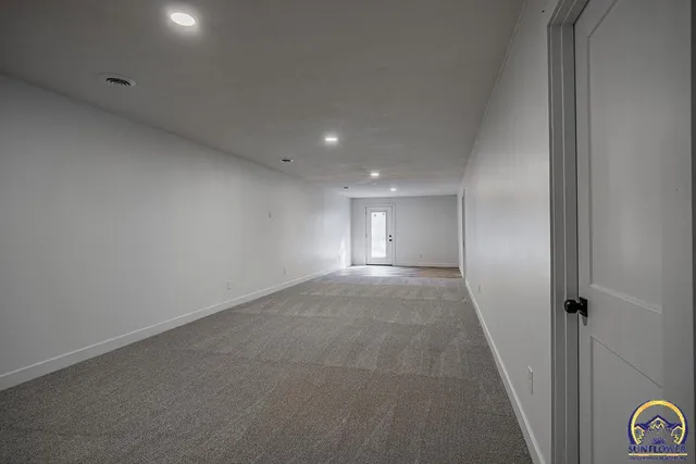 $375,000 | 621 Monroe Street, Oskaloosa, KS 66066