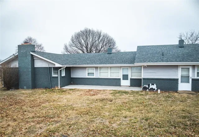 $2,000,000 | 2749 West Farm Road 56, Springfield, MO 65803