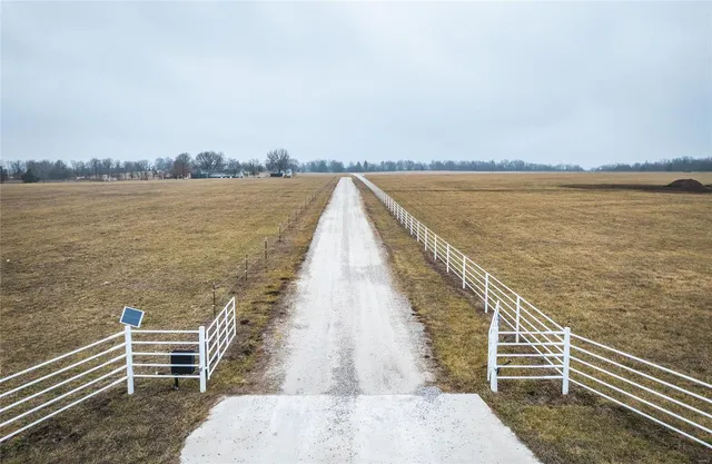 $2,000,000 | 2749 West Farm Road 56, Springfield, MO 65803