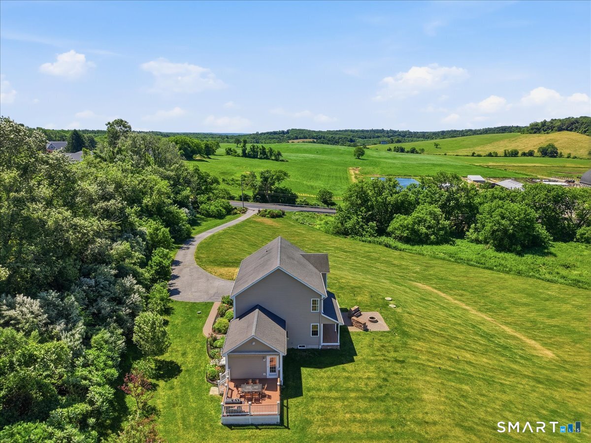 271 Putnam Road Pomfret, CT 06259 - Photo 9 of 40