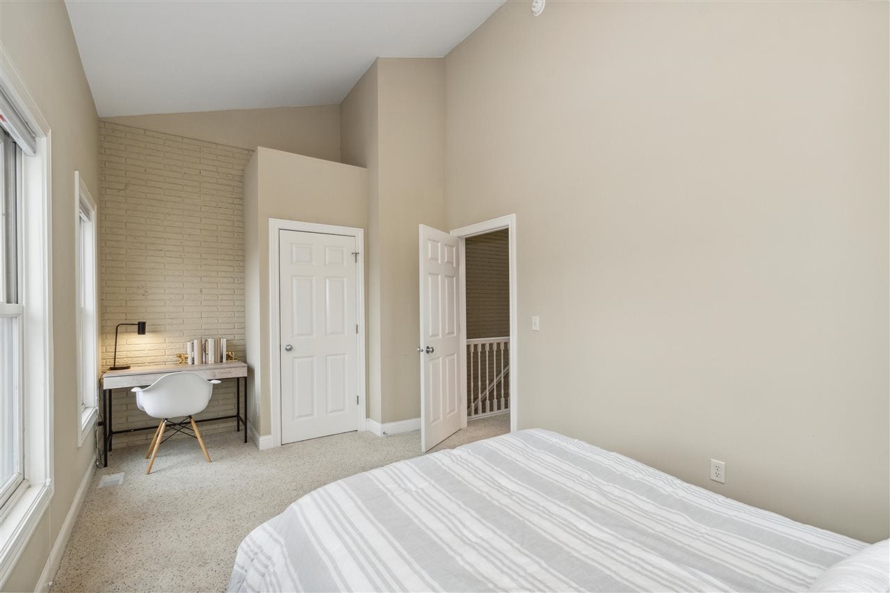1253 Foster Road Iowa City, IA 52245 - Photo 24 of 35 Gallery Image 24