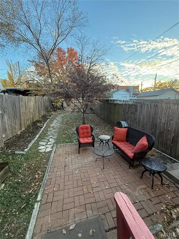 $264,900 | 2332 Hickory Street, St. Louis, MO 63104