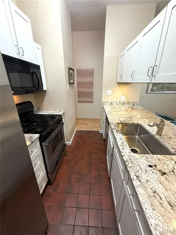 $264,900 | 2332 Hickory Street, St. Louis, MO 63104