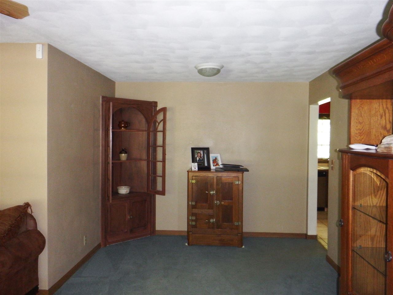 4595 Buskie Road Rockford, IL 61102 - Photo 10 of 24 Gallery Image 10