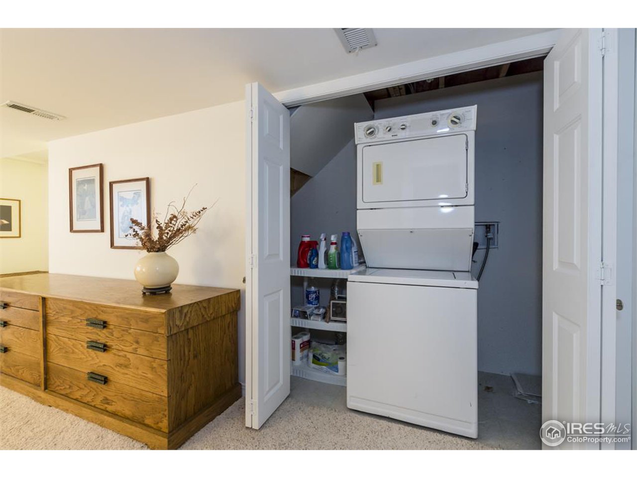 5182 Buckingham Road Boulder, CO 80301 - Photo 13 of 18 Clothes Washer & Dryer