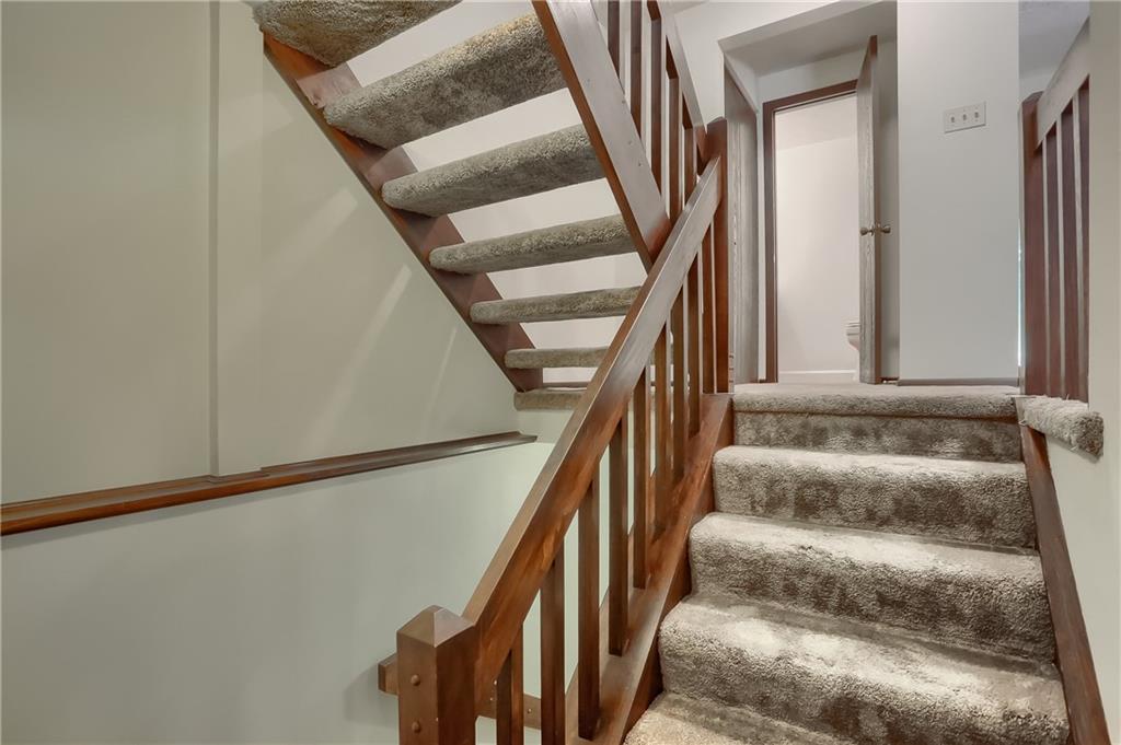 150 Old English Road Pittsburgh, PA 15237 - Photo 14 of 49 Gallery Image 14