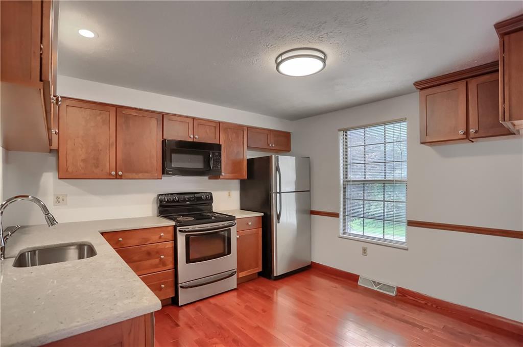 150 Old English Road Pittsburgh, PA 15237 - Photo 17 of 49 Gallery Image 17